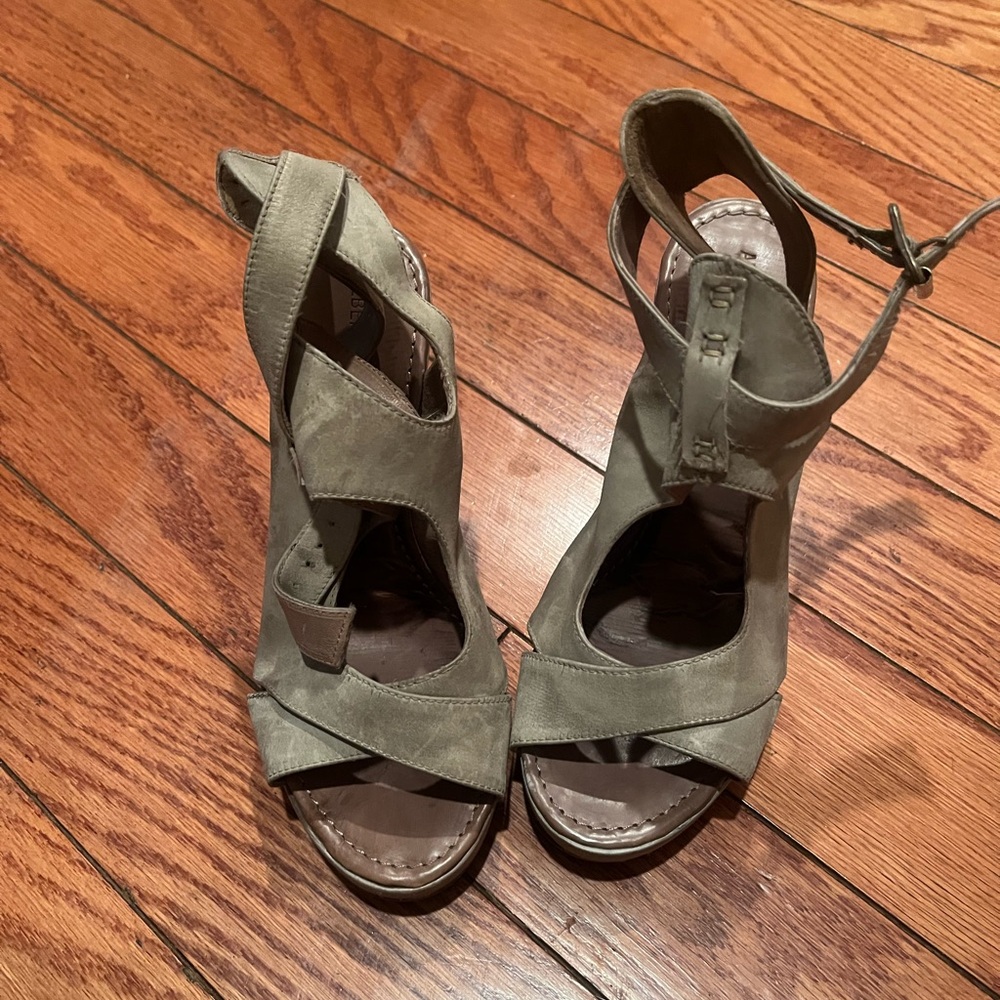 Alberto Fermani Olive Green Wedges